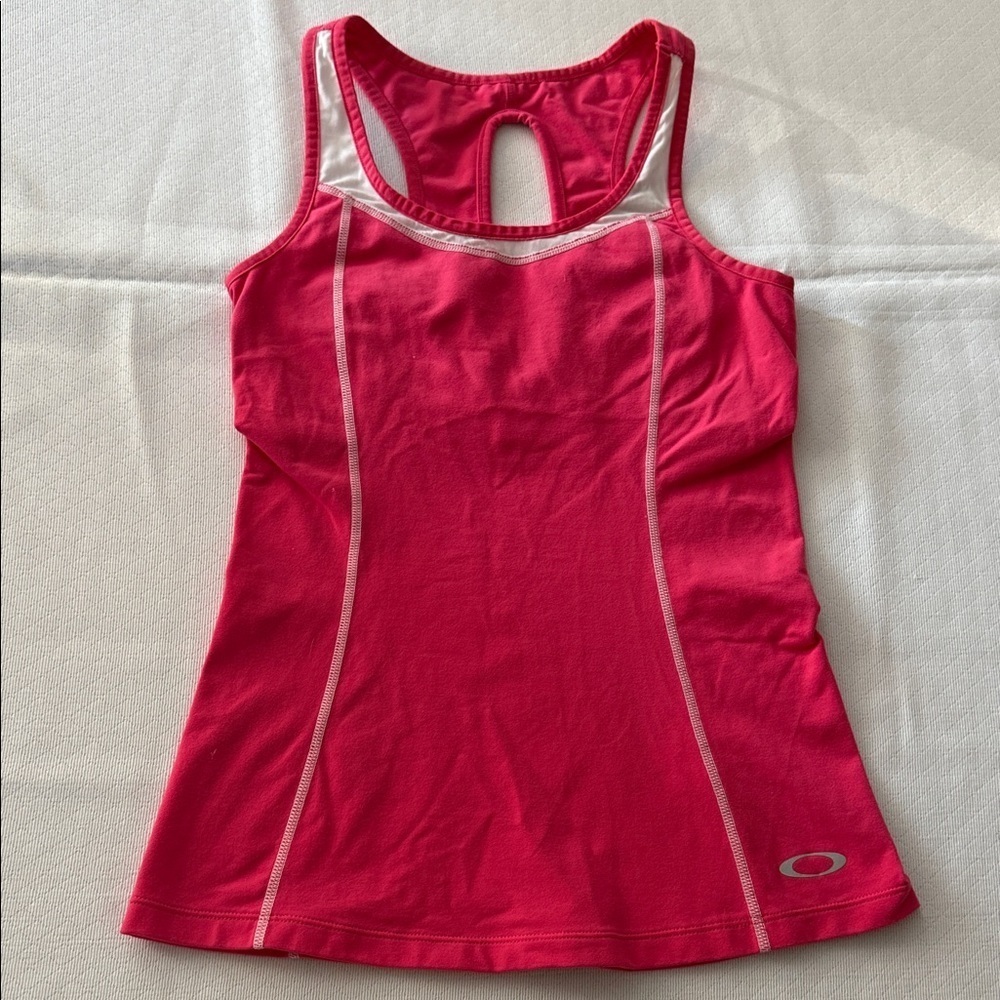 Oakley Fuchsia Performance Tank Top. Size Small.